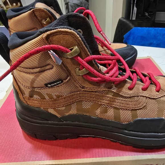 2021 Vans Ultrarange Exo Hi Gore-Tex MTE-2 vn0a5ks6 Dachshund Black MENS 10 NEW - Picture 1 of 13